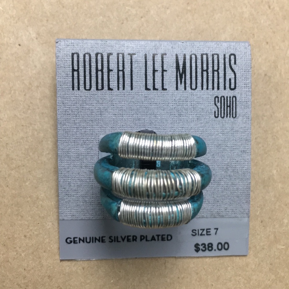 Robert Lee Morris ring